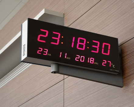 Reloj Industrial Digital 2024